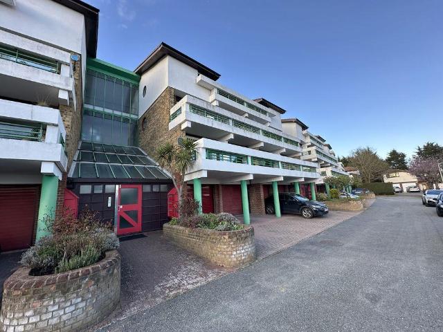 Flat for sale in Vange, Isle Of Man