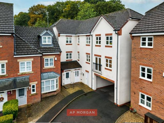 Flat for sale in Ipsley, Redditch