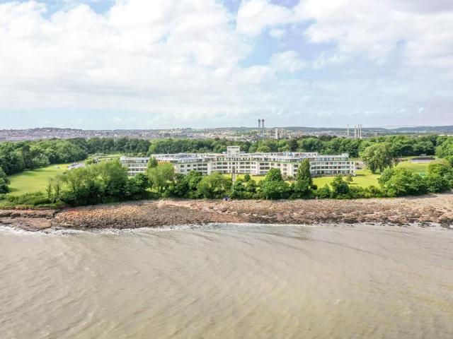 Flat for sale in Sully and Lavernock, Barry