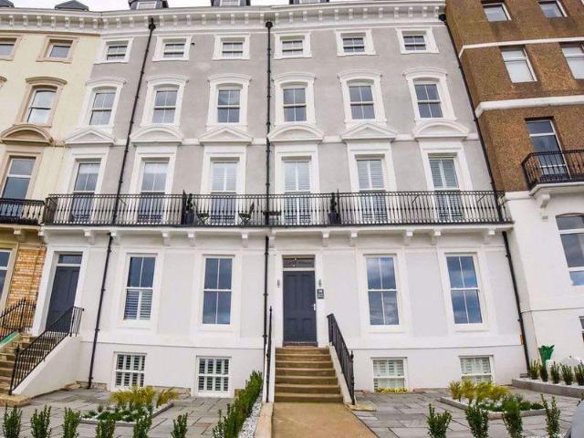 Flat for sale in Whitby, North Yorkshire