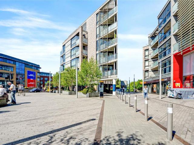 Flat for sale in St Margarets, Greater London