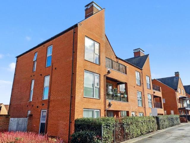 Flat for sale in Headbourne Worthy, Hampshire
