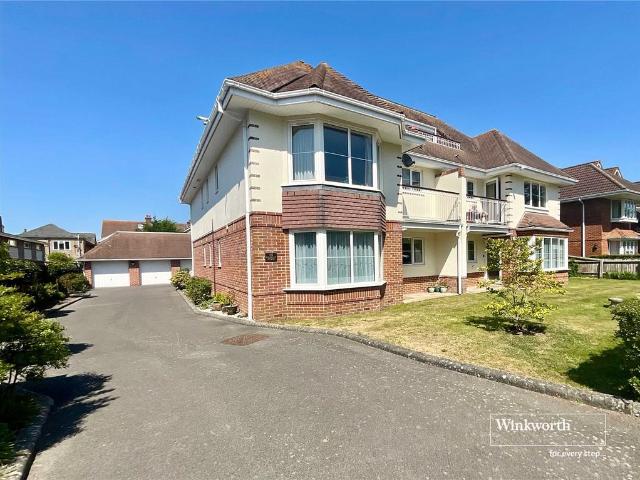 Flat for sale in Highcliffe