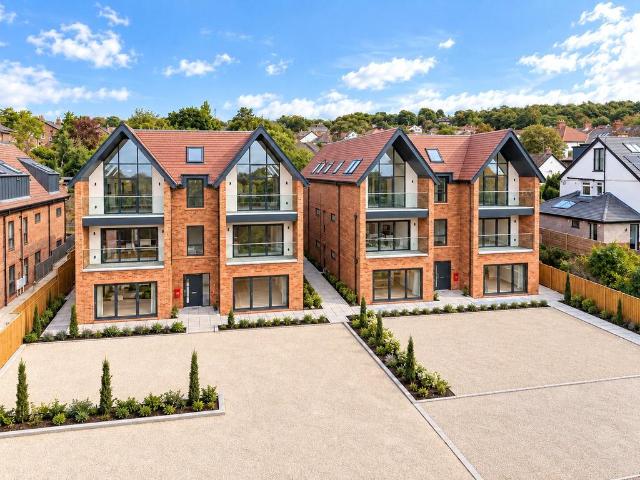 Flat for sale in Grange, West Kirby