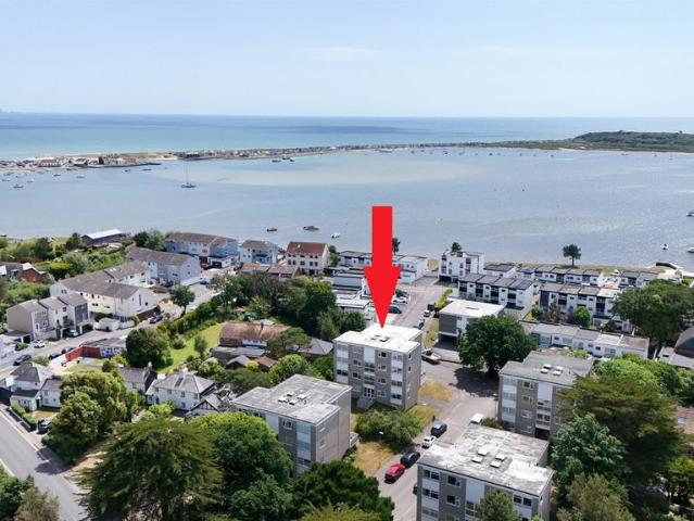 Flat for sale in Christchurch