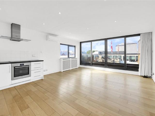 Flat for sale in Clerkenwell, Greater London