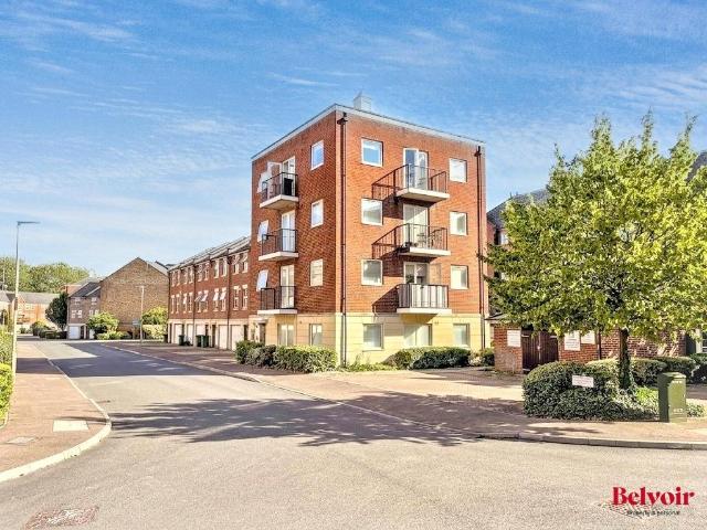 Flat for sale in Marle Hill, Cheltenham