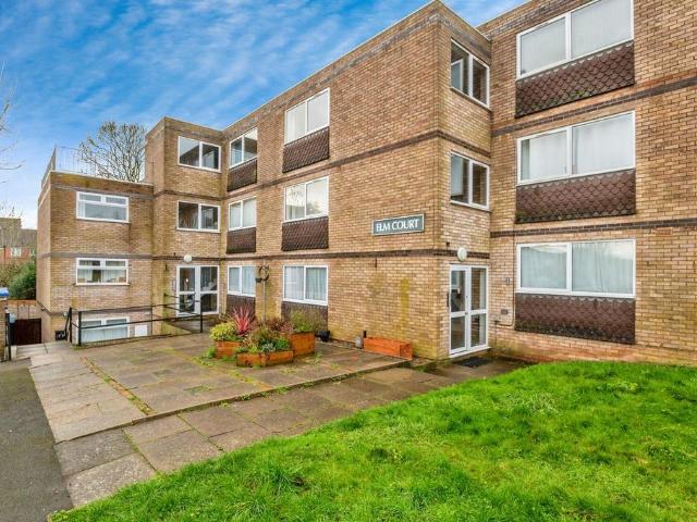 Flat for sale in St. Peter the Great County, St Peters