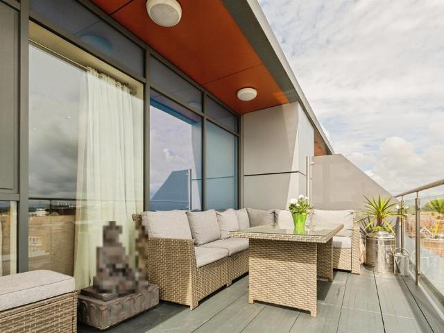 Flat for sale in Walton, Aylesbury
