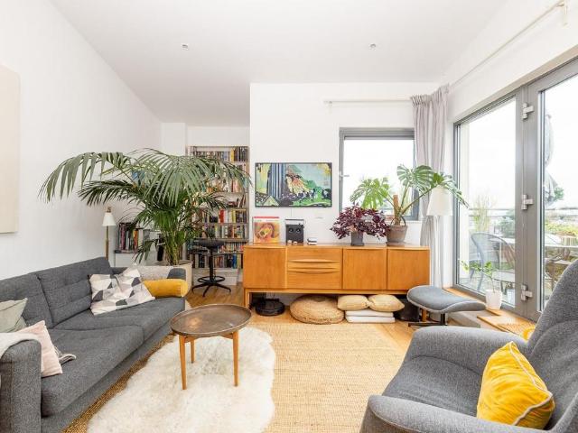 Flat for sale in Kingsdown, Feckenham