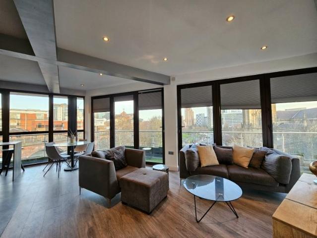 Flat for sale in West Yorkshire