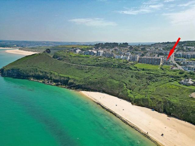 Flat for sale in Penbeagle, Cornwall