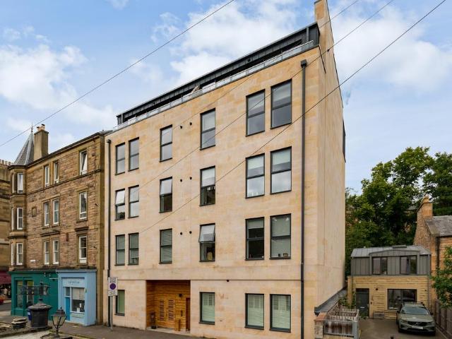 Flat for sale in Morningside, Scotland