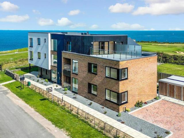 Flat for sale in Acol, Kent
