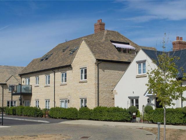 Flat for sale in Black Bourton, Oxfordshire