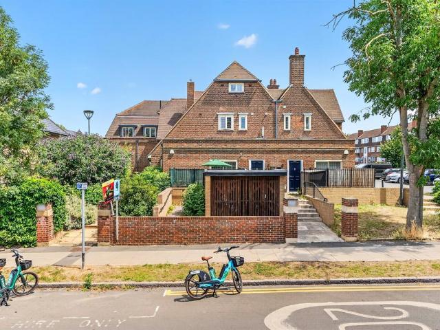 Flat for sale in London Borough of Merton, Greater London