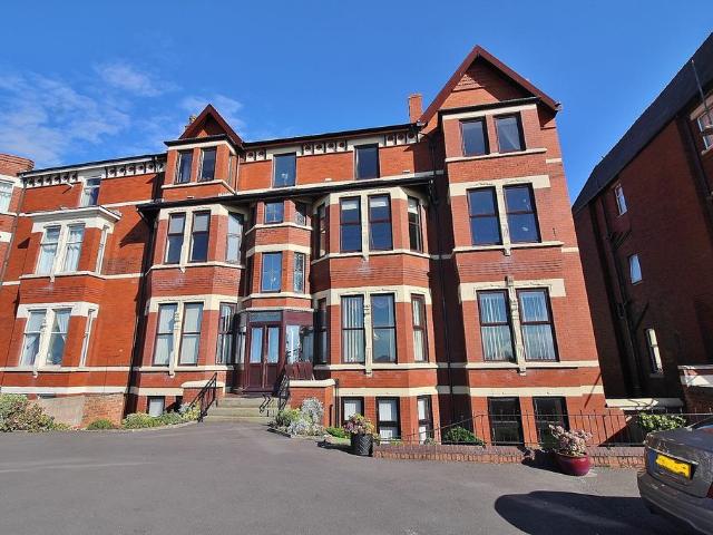 Flat for sale in Southport, Sefton