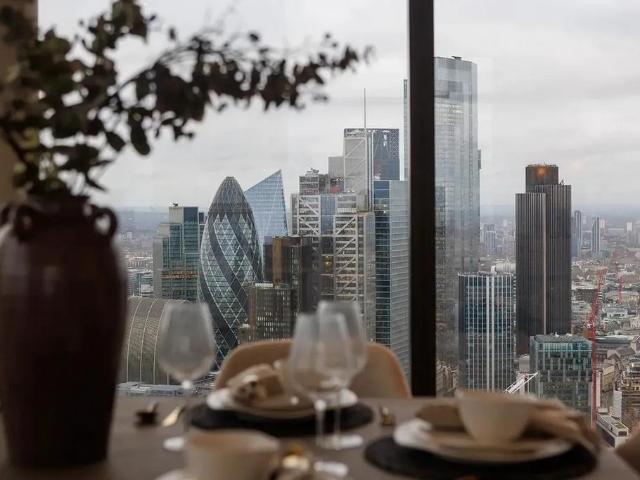 Flat for sale in Bishopsgate Without, Bishopsgate