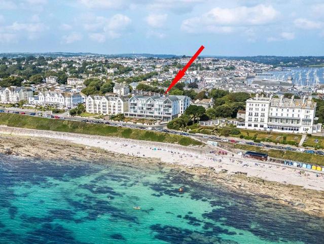 Flat for sale in Falmouth, Cornwall