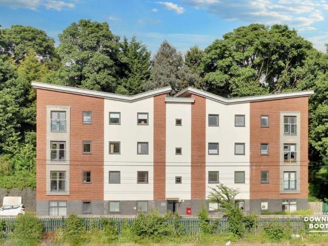 Flat for sale in Mere Green, Sutton Coldfield