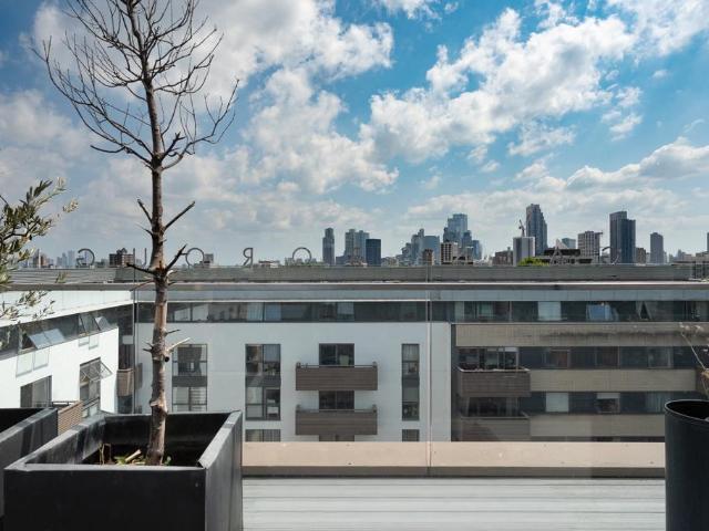 Flat for sale in Islington, Greater London