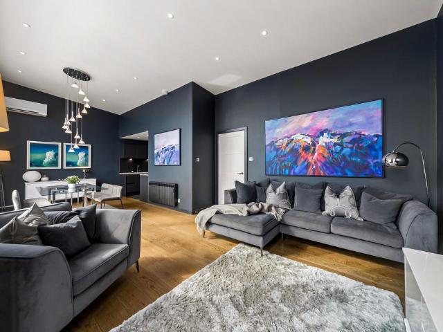Flat for sale in Anderston, Scotland