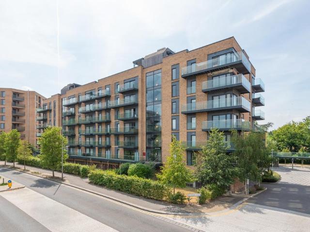 Flat for sale in South Ashford, Bridgefield