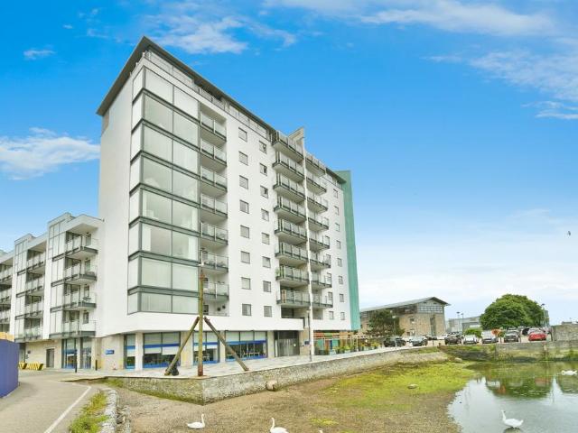 Flat for sale in Barbican, Plymouth