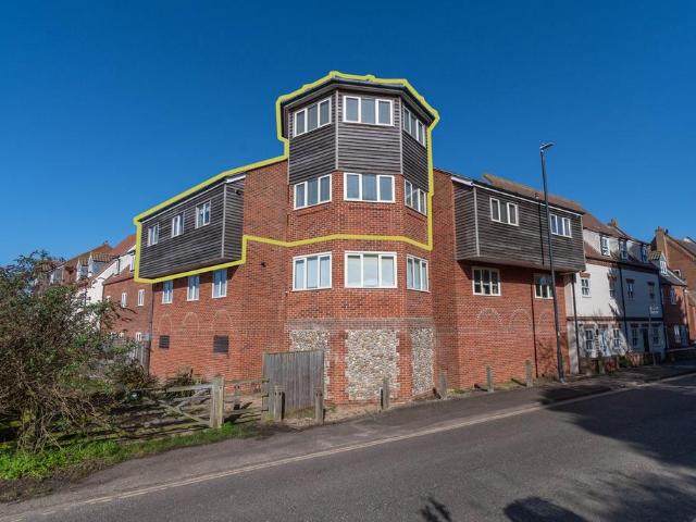 Flat for sale in Comers, Norfolk