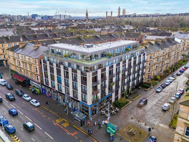 Flat for sale in Park District, Scotland