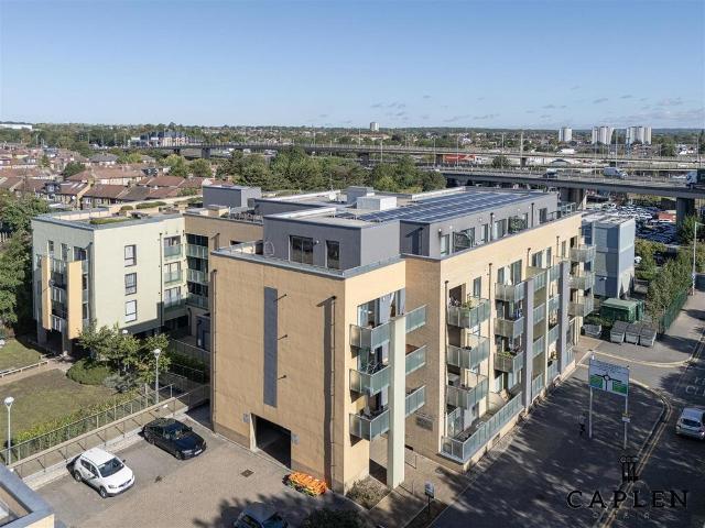 Flat for sale in South Woodford, Isle Of Man