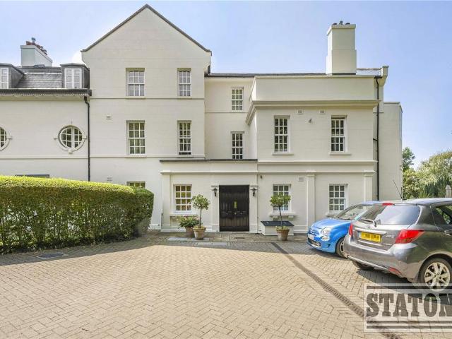 Flat for sale in New Barnet, Isle Of Man