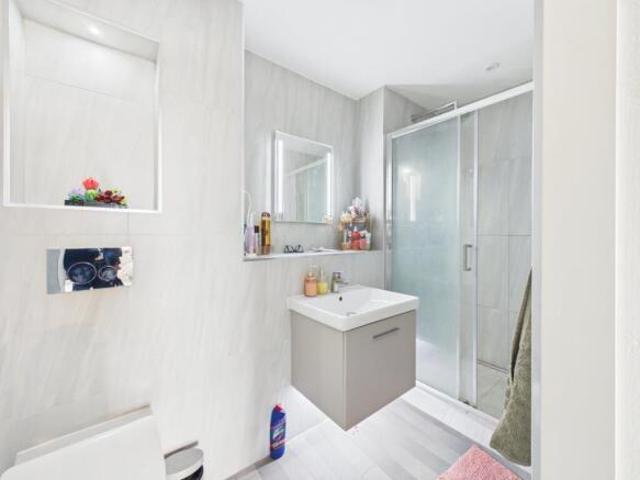 Apartment for sale in Slough