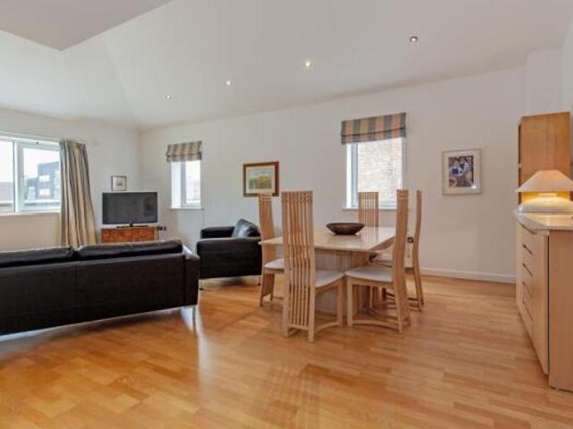 Apartment for sale in Ecclesall, South Yorkshire