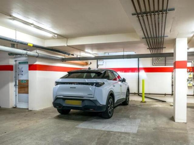 Apartment for sale in Lilliput, Poole