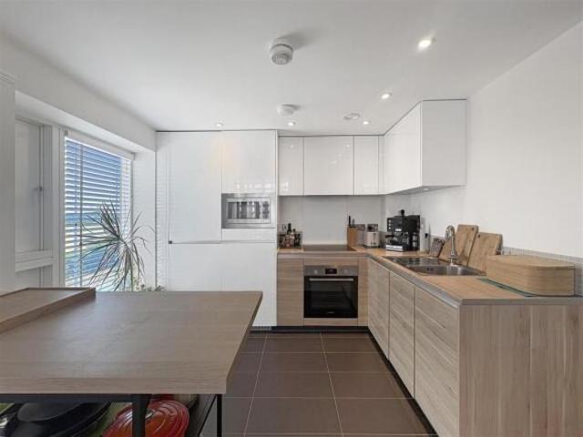 Apartment for sale in Arbury, Cambridgeshire
