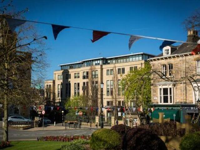 House for sale in Harrogate, North Yorkshire