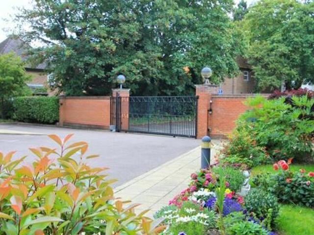 House for sale in Knebworth, King's Walden