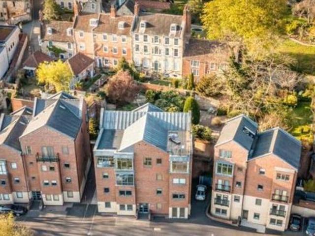 House for sale in Brayford, Lincolnshire