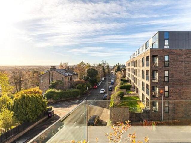 Apartment for sale in Langside, Scotland