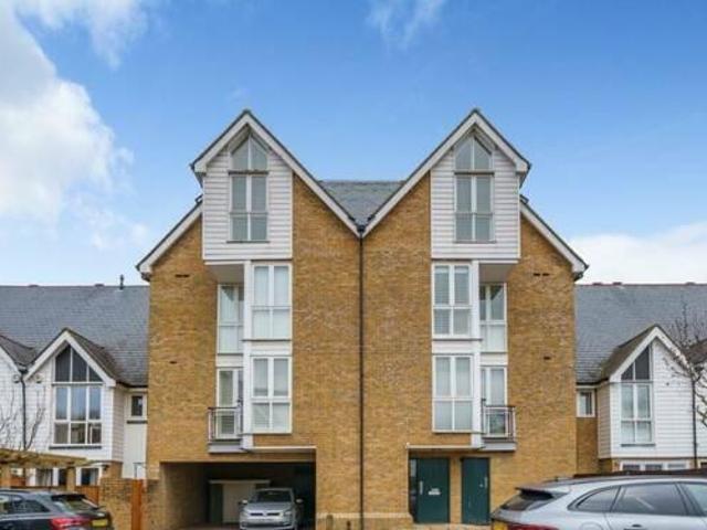 House for rent in Lyons, Greater London