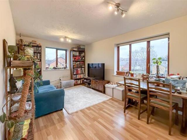 Apartment for sale in St Albans, Five Acres