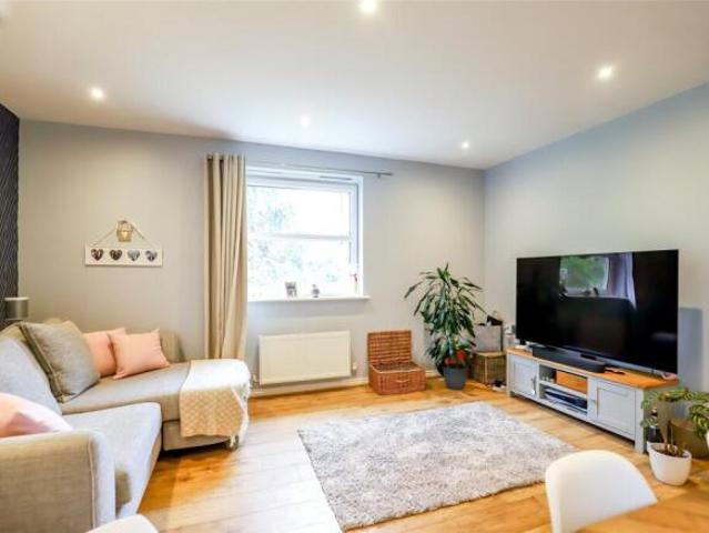 Apartment for sale in The Camp, Five Acres