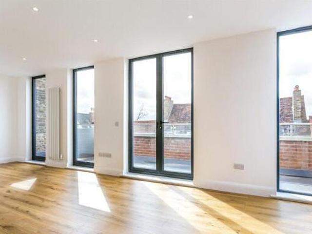 House for sale in Lambourn, West Berkshire