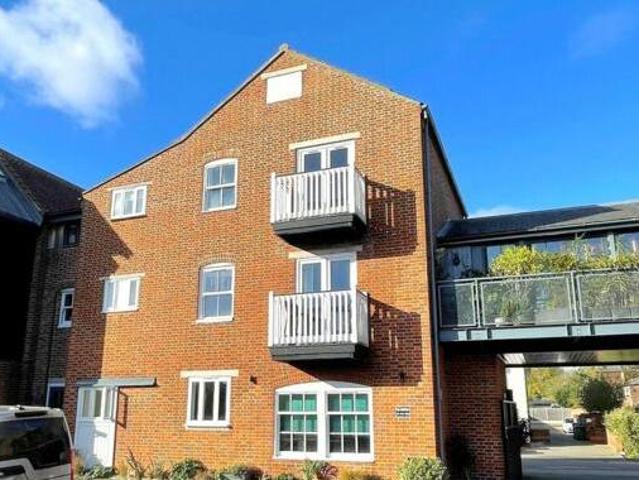 House for sale in Whisstocks Place, Eastbridge