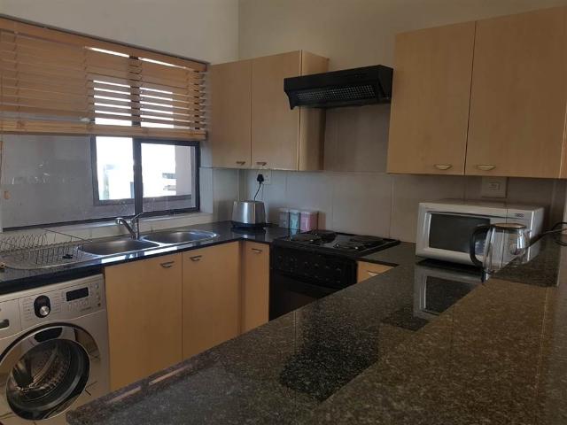 Apartment for sale in Johannesburg, North & Sandton