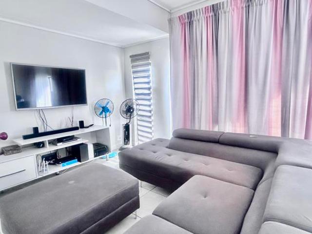 Apartment for sale in Vosloorus, Gauteng