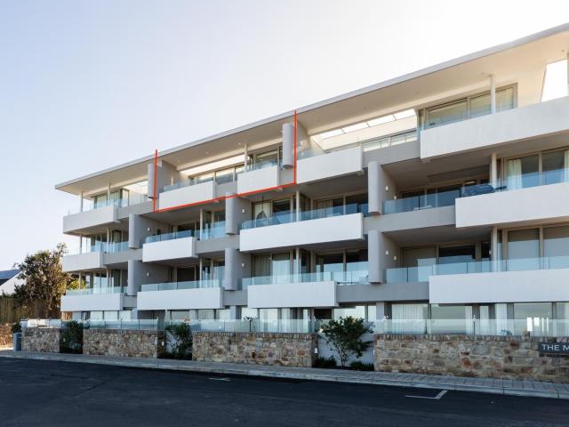 Apartment for sale in Baardskeerdersbos, Western Cape