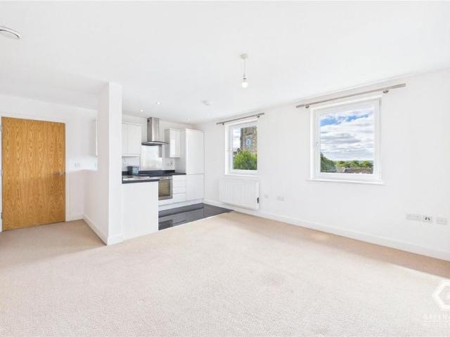 House for rent in Perryfields, West Sussex
