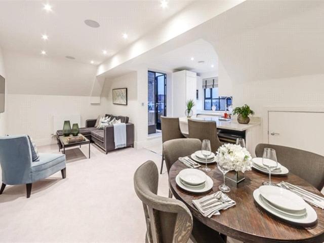 Flat for rent in Hammersmith, Greater London